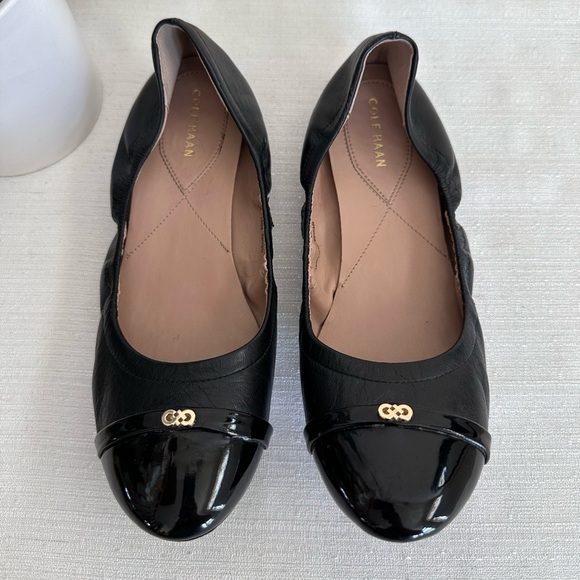 Cole Haan Black Leather Patent Cap Toe Stretch Ballet Flats Women’s 8.5B - Picture 3 of 12